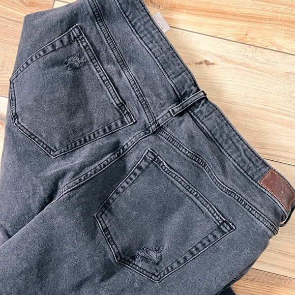 Hollister boyfriend ripped jeans - Picture 3 of 4